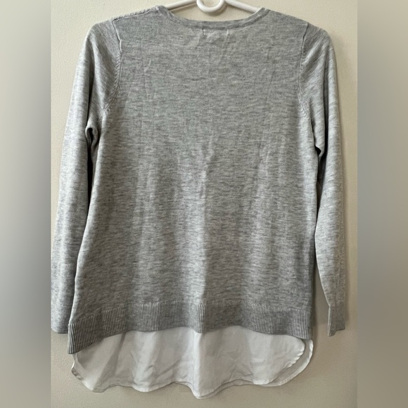 Calving Klein Women’s Layered Look Knit Sweater Size Medium Color Grey/White - Picture 2 of 8